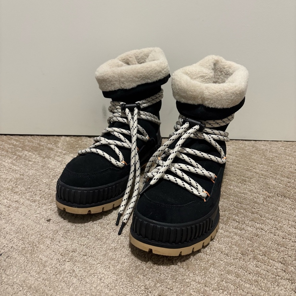 Sorel Black and Cream Winter Boots